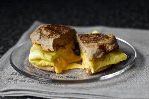 egg-and-cheese-2Bsandwich-smitten-kitchen-2
